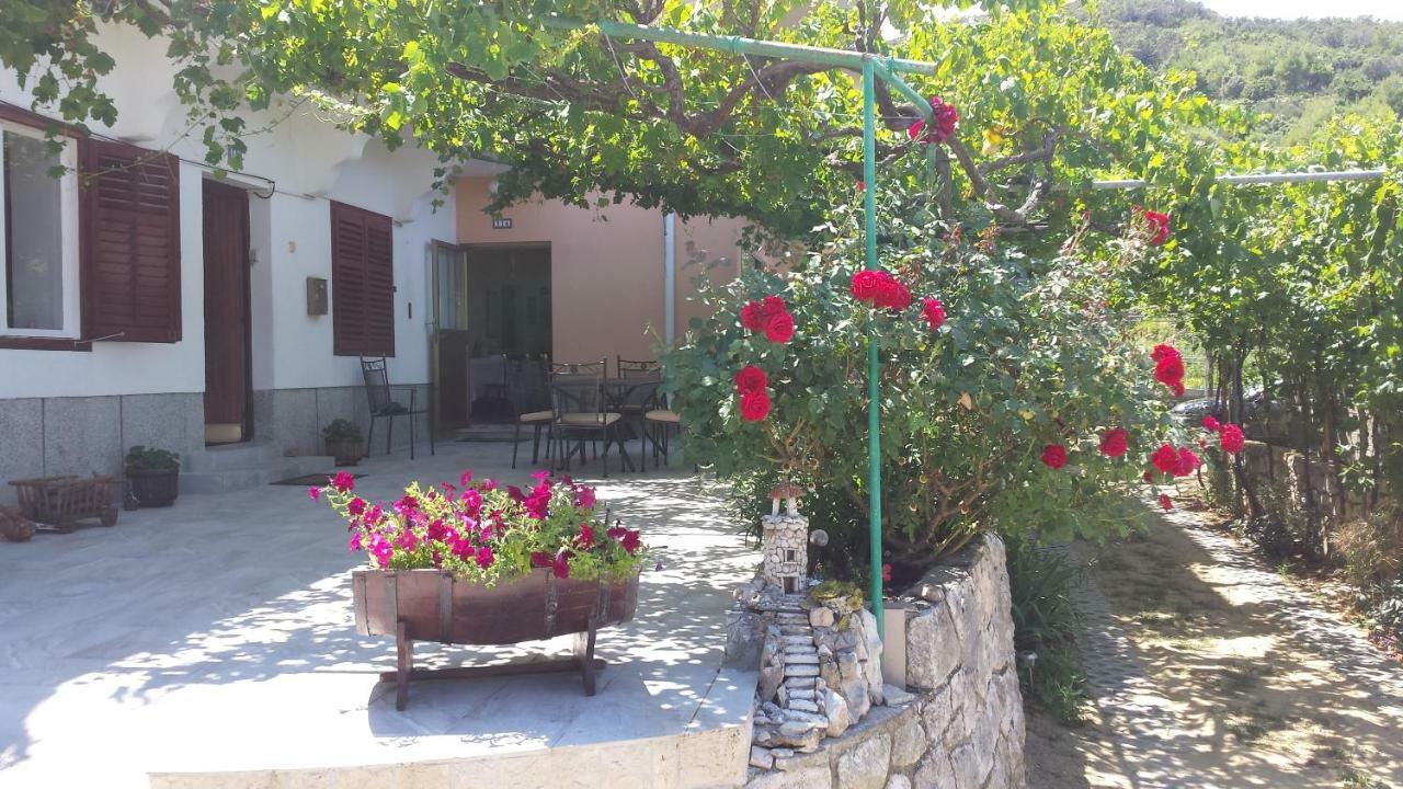 Guesthouse Familija Tariba Supetarska Draga Exterior photo