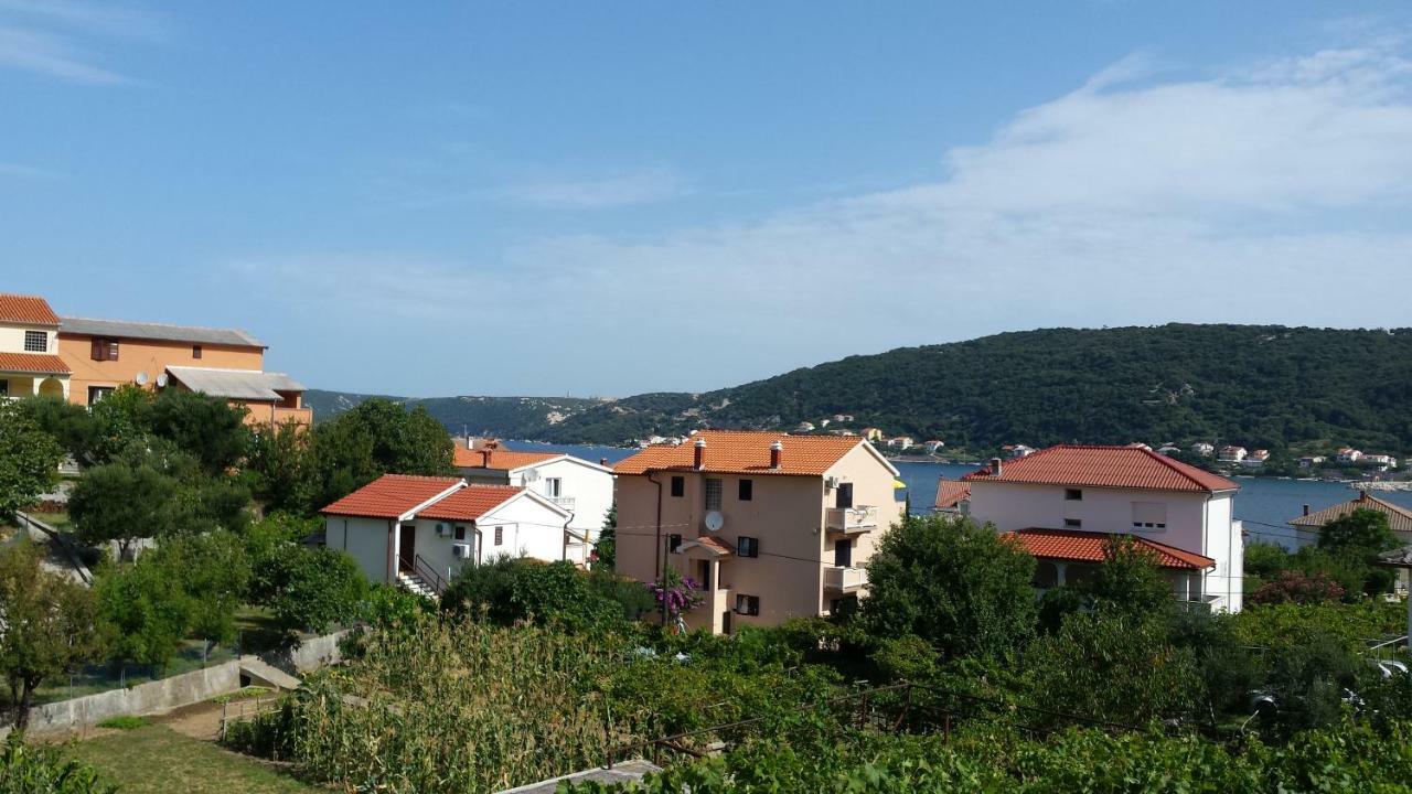 Guesthouse Familija Tariba Supetarska Draga Exterior photo